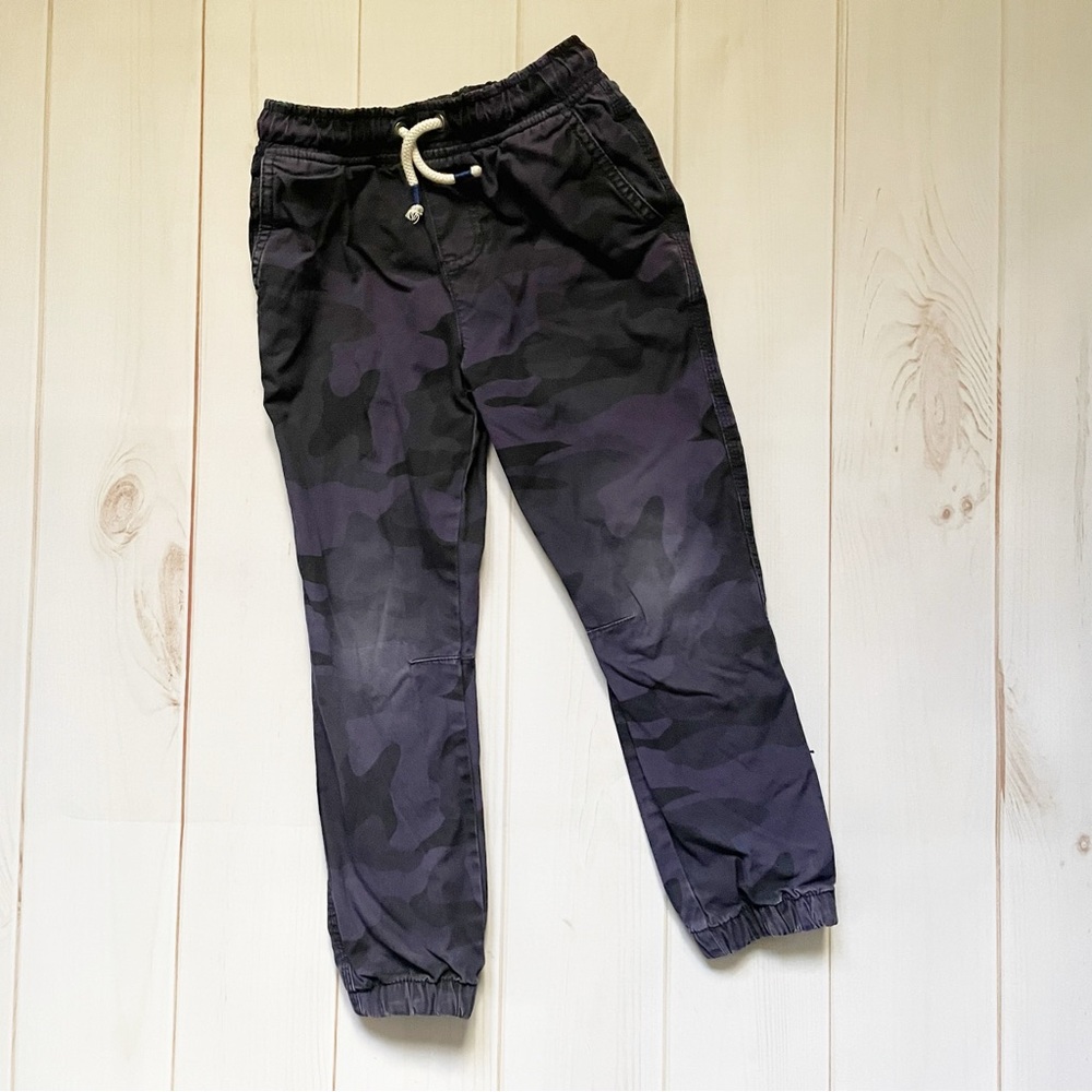 Mini Boden Lined Camo Joggers